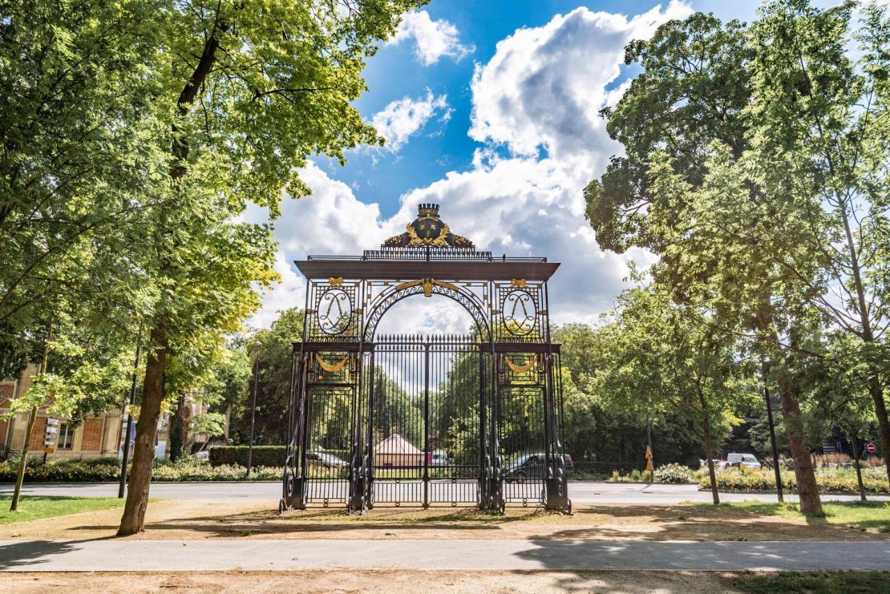 Perrier Apartment Reims Bagian luar foto