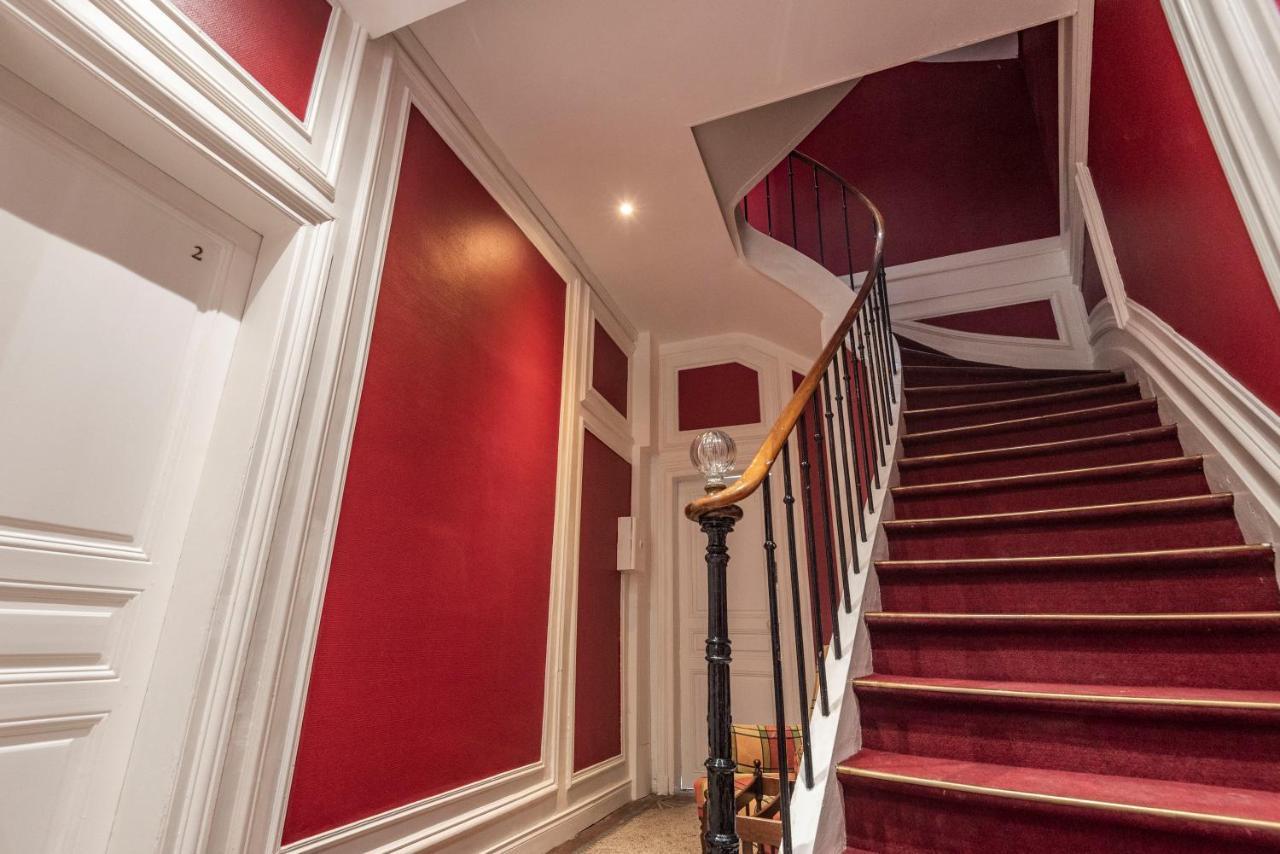 Perrier Apartment Reims Bagian luar foto